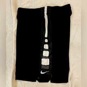 NIKE elite men’s size XL dri-fit black athletic shorts